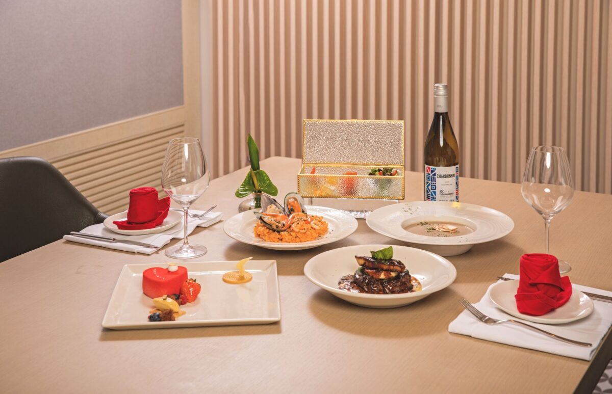 singapore fine dining tasting menu table setting